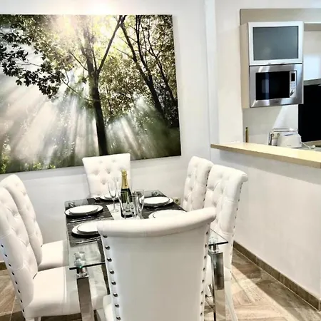 Mijas Costa - Beachside Apartment-b Apartamento *