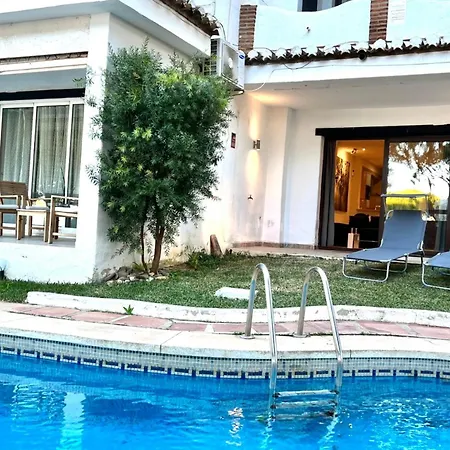 Mijas Costa - Beachside Apartment-b Apartamento Sitio de Calahonda